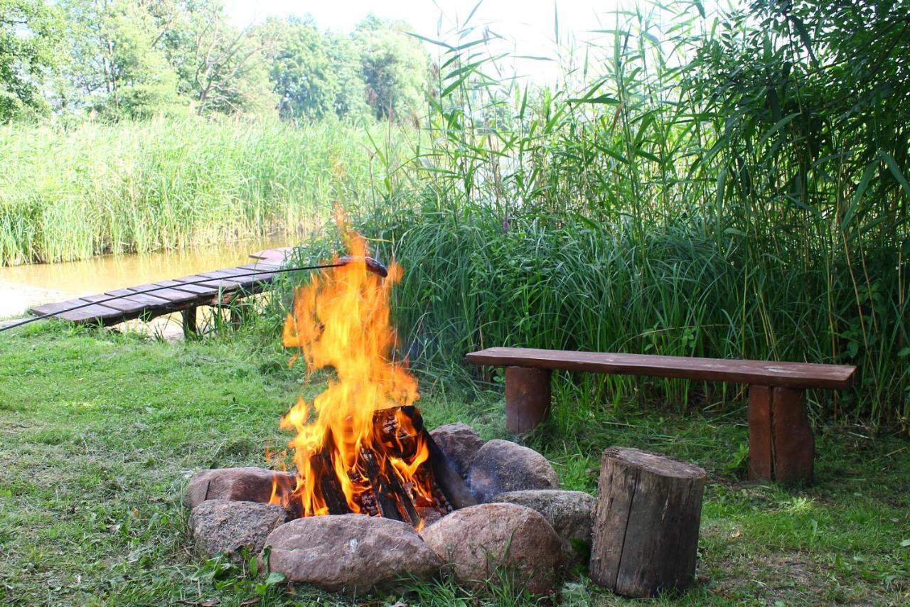 Bajkowe Mazury Domek Holenderski Plaza Lodki Kajaki Wedkowanie Mikołajki Exteriör bild